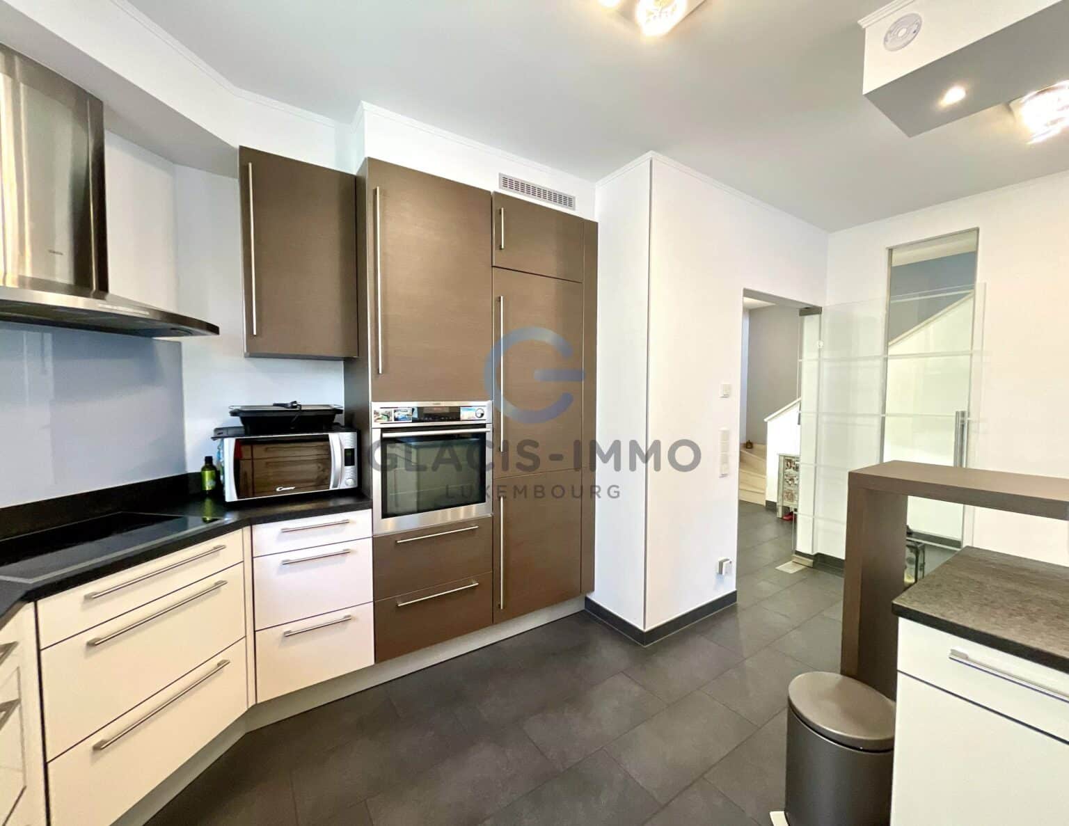 SUPERBE DUPLEX DE 208M² AU TOTAL DONT 2 TERRASSES DE 20M² CHACUNES. - Glacis Immo